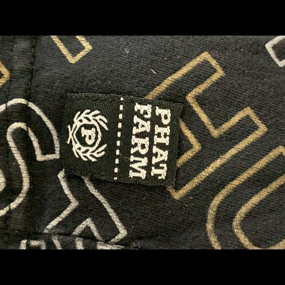 PHAT FARM “hustle” T shirt medium 💯 cotton some underarm piling *see pic - Picture 4 of 7